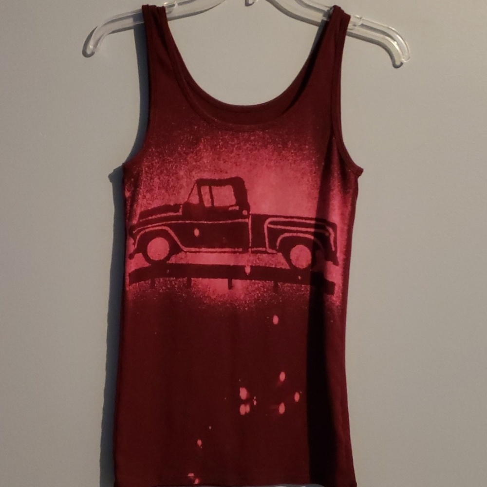 Tank - Picture 2 of 4